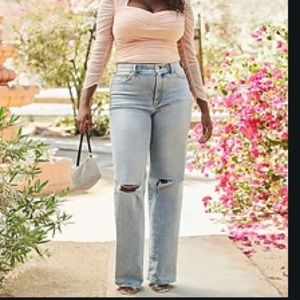 Women’s High Waisted Light Washed Ripped Wide Leg Jeans
